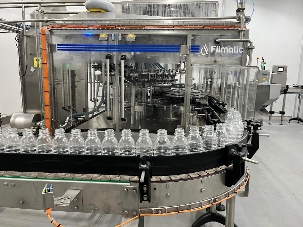 hot fill bottling machine